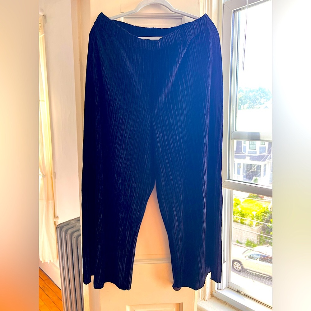 ASOS Black velvet crinkle pants